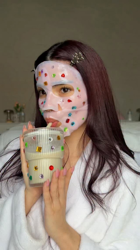 نگین صورت چسبی